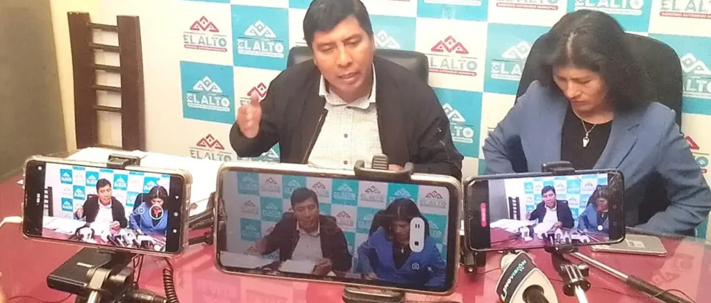 [Foto GAMEA.] / Los funcionarios de la Alcaldía de El Alto que se refirieron al caso Dunn.