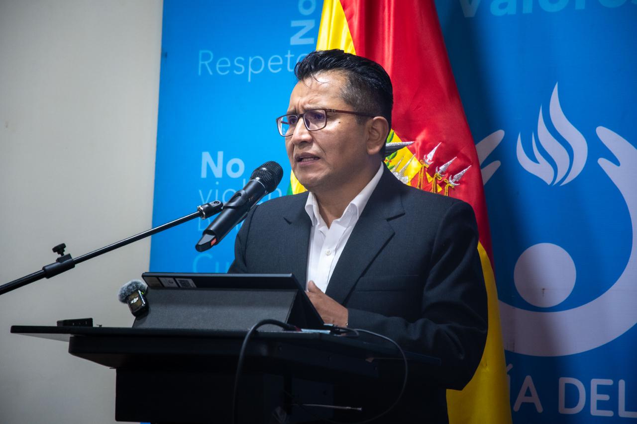 Conversatorios en Democracia analiza situación de la minería en Bolivia
